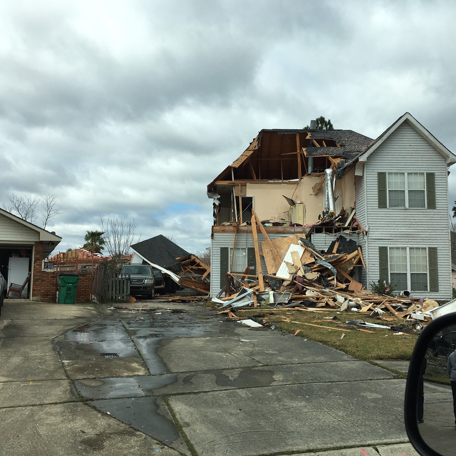 Louisiana DR Teams help communities begin cleaning up after tornado outbreak - Baptist Message